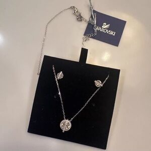 Swarovski necklace and earrings set New